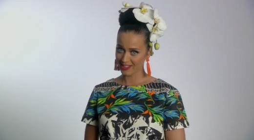 
	
	Nghệ sĩ Pop/Rock nữ được yêu thích nhất: Katy Perry và Single được yêu thích nhất - Dark Horse. Tuy nhiên, nữ ca sĩ không thể đến tham dự chương trình nên đã gửi lời cảm ơn qua đoạn video ngắn.